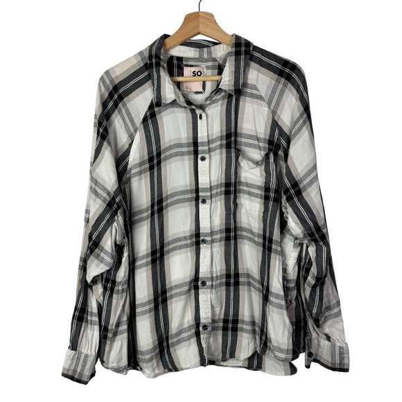SO White & Black Plaid Long Sleeve Button Down XL - Picture 1 of 4